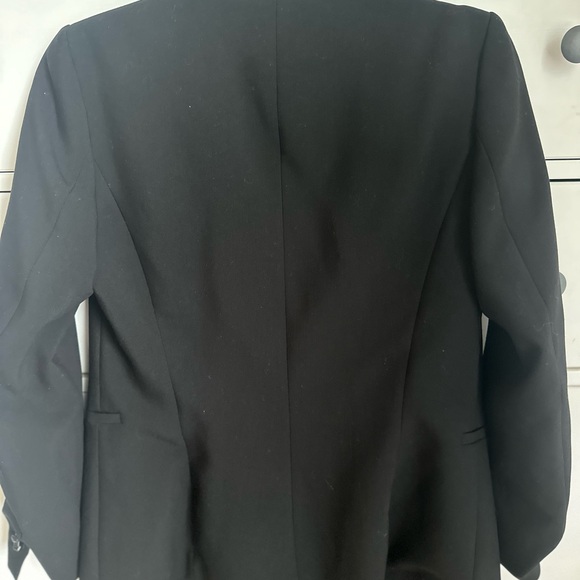 Blazer - Picture 3 of 3